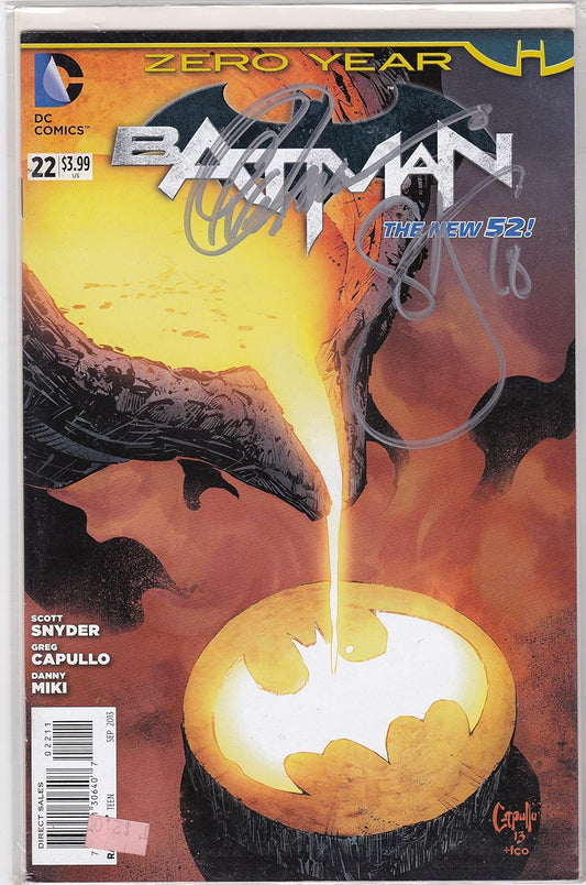 Autographed Batman New 52 #22 NM Signed Scott Snyder Greg Capullo